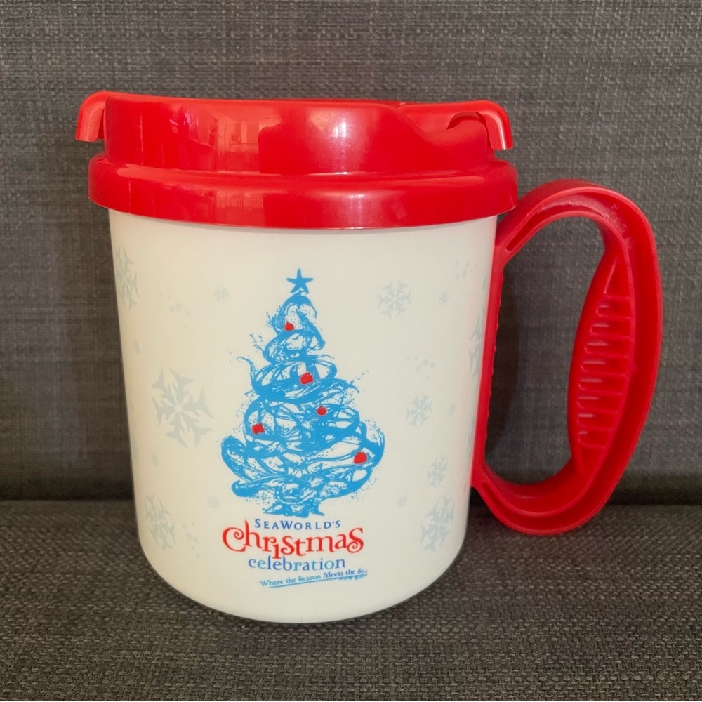 Seaworld Christmas mug